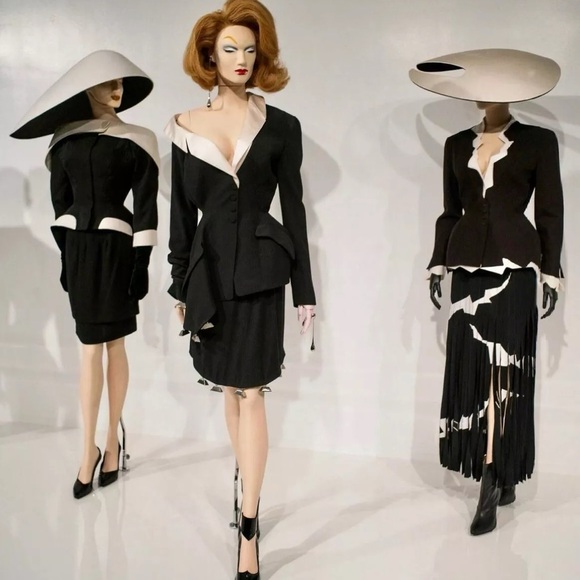 Iconic Thierry Mugler Vintage S/S 1994 Black White Zigzag Sculptural Jacket - Picture 6 of 16